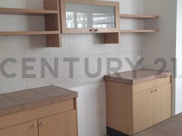 En venta casa  Portón Equinoccial , Mitad del Mundo,San Antonio de Pichincha