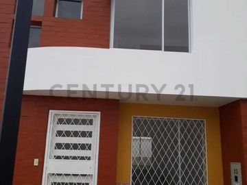 En venta casa  Portón Equinoccial , Mitad del Mundo,San Antonio de Pichincha