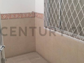 En venta casa  Portón Equinoccial , Mitad del Mundo,San Antonio de Pichincha