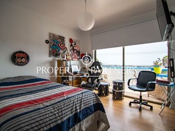Acogedora casa con inmejorable ubicación.