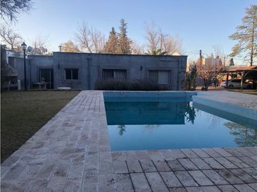 VENDE CASA EN LA PUNTILLA ZONA CORTIJO