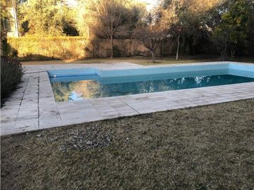 VENDE CASA EN LA PUNTILLA ZONA CORTIJO