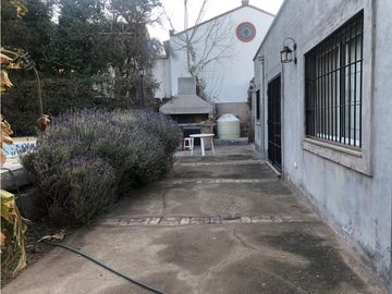 VENDE CASA EN LA PUNTILLA ZONA CORTIJO