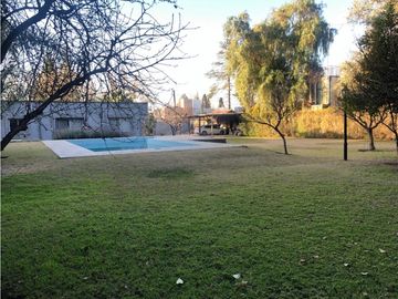 VENDE CASA EN LA PUNTILLA ZONA CORTIJO