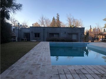VENDE CASA EN LA PUNTILLA ZONA CORTIJO