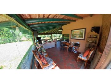VENTA FINCA 8000mts 250 construidos Parcelación abierta La Ceja