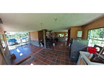 VENTA FINCA 8000mts 250 construidos Parcelación abierta La Ceja