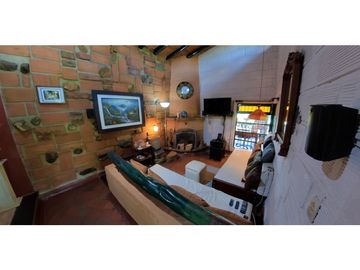 VENTA FINCA 8000mts 250 construidos Parcelación abierta La Ceja
