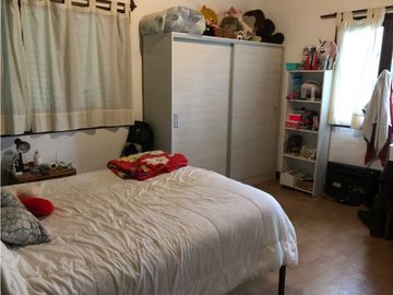 Chalet con pileta en Barrio privado La Armonia