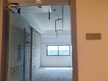Office Space for Rent in Parkway Corporate Center, Filinvest Alabang
