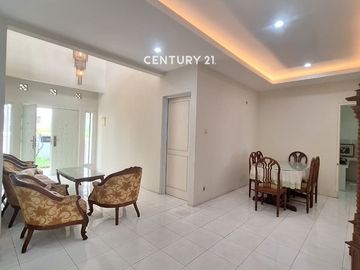 Disewakan Rumah Cantik Di Cluster Asri Area Rempoa