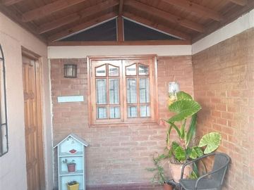 Casa en Venta en Av. 3 Pte / Andres amenabar Vergara