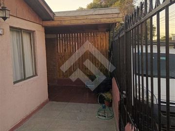 Casa en Venta en Av. 3 Pte / Andres amenabar Vergara