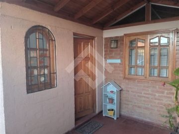 Casa en Venta en Av. 3 Pte / Andres amenabar Vergara