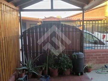 Casa en Venta en Av. 3 Pte / Andres amenabar Vergara