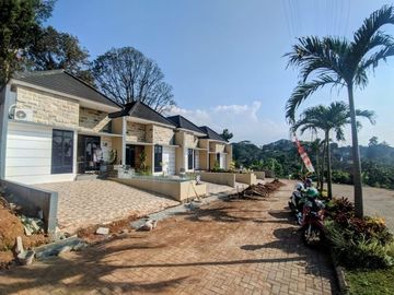 Rumah Mewah di Semarang atas Cluster Estetik Pegunungan