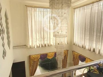 Rumah Mewah di Bukit Gading Villa Kelapa Gading, Lingkungan Elite & Strategis