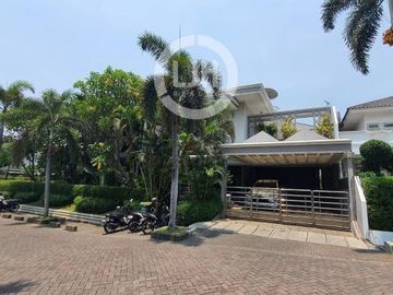 Rumah Mewah di Bukit Gading Villa Kelapa Gading, Lingkungan Elite & Strategis