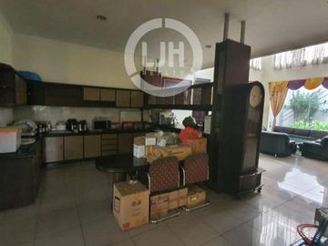 Rumah Mewah di Bukit Gading Villa Kelapa Gading, Lingkungan Elite & Strategis