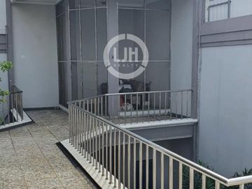 Rumah Mewah di Bukit Gading Villa Kelapa Gading, Lingkungan Elite & Strategis