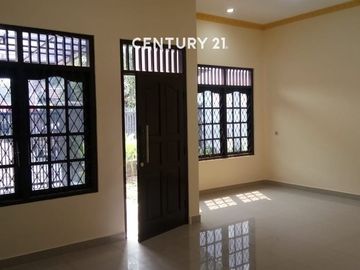 Dijual Rumah Murah Baru Direnovasi Komplek Deplu Pondok Aren
