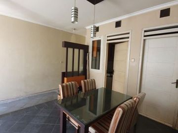 Rumah FullFurnish Turun Harga!! Siap Huni di Ketintang Surabaya