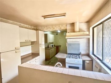 Casa en Venta en Camino El Alba / Cardenal Newman