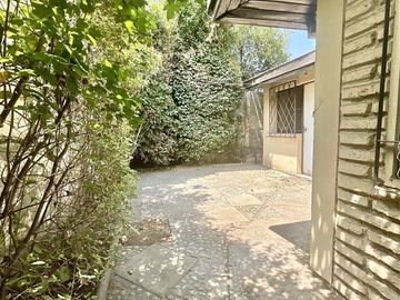 Casa en Venta en Camino El Alba / Cardenal Newman
