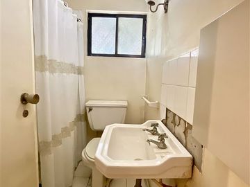Casa en Venta en Camino El Alba / Cardenal Newman