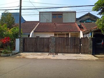 Di Jual Rumah Siap Huni Strategis 3 Kamar di Antapani, Bandung