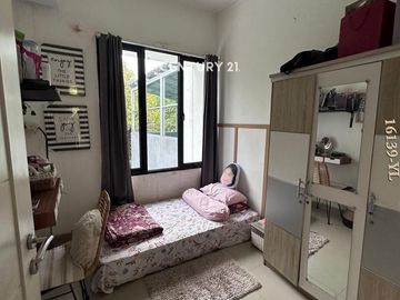 DIJUAL CEPAT RUMAH 2 Lantai Dibawah Harga Pasaran Di Pondok Cabe