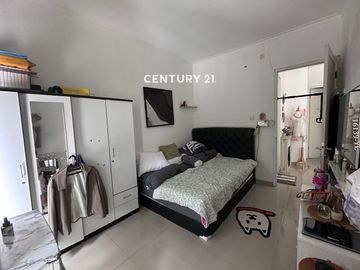 DIJUAL CEPAT RUMAH 2 Lantai Dibawah Harga Pasaran Di Pondok Cabe
