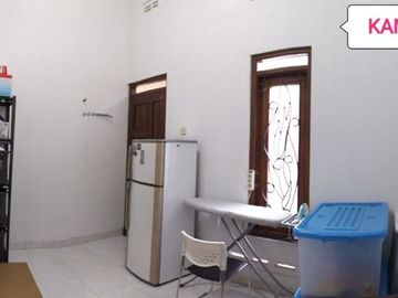 Rumah minimalis modern siap huni dalam perumahan dekat JCM