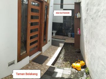 Rumah minimalis modern siap huni dalam perumahan dekat JCM