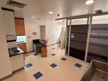 OFICINA IDEAL CLINICA,1 PABELLON/ 5 BOX, HOTEL MARRIOTT.