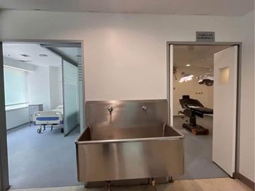 OFICINA IDEAL CLINICA,1 PABELLON/ 5 BOX, HOTEL MARRIOTT.