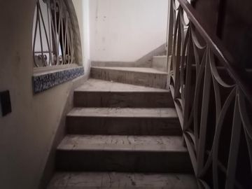 CASA EN VENTA EN COL. INDUSTRIAL EN MONTERREY