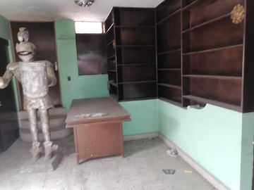 CASA EN VENTA EN COL. INDUSTRIAL EN MONTERREY