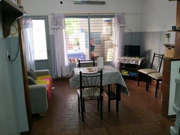 CASA + LOCAL SOBRE LOTE DE 7,80 x 43,30