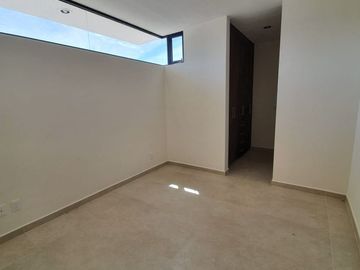 Residencia de Autor en La Condesa Juriquilla, 4 Recamaras, Sala de TV, 3.5 Baño