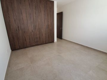 Residencia de Autor en La Condesa Juriquilla, 4 Recamaras, Sala de TV, 3.5 Baño