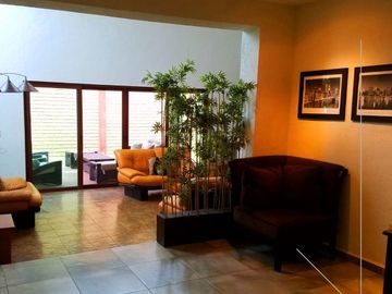 SE VENDE CASA NUEVA EN COTO DE FRACC.LAS BRISAS, TEPIC