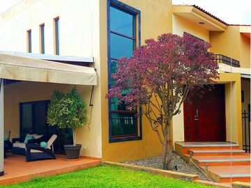 SE VENDE CASA NUEVA EN COTO DE FRACC.LAS BRISAS, TEPIC