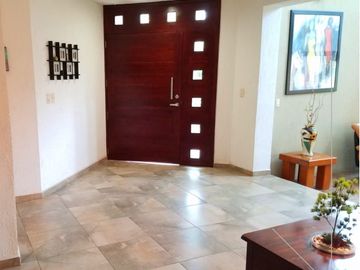 SE VENDE CASA NUEVA EN COTO DE FRACC.LAS BRISAS, TEPIC