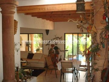 CASA EN VENTA EN TEQUISQUIAPAN AMALIA EN CLUB DE GOLF