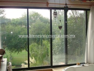 CASA EN VENTA EN TEQUISQUIAPAN AMALIA EN CLUB DE GOLF