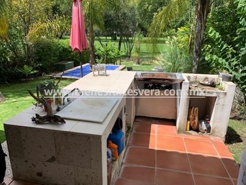 CASA EN VENTA EN TEQUISQUIAPAN AMALIA EN CLUB DE GOLF