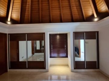 Rumah Sewa Mewah Fully Furnish Di Kebayoran Baru