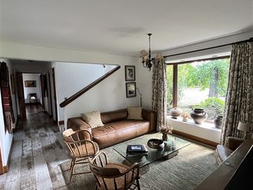 Arrendamos Excelente Casa en Loteo La Reina
