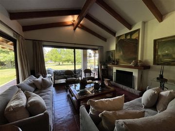 Arrendamos Excelente Casa en Loteo La Reina